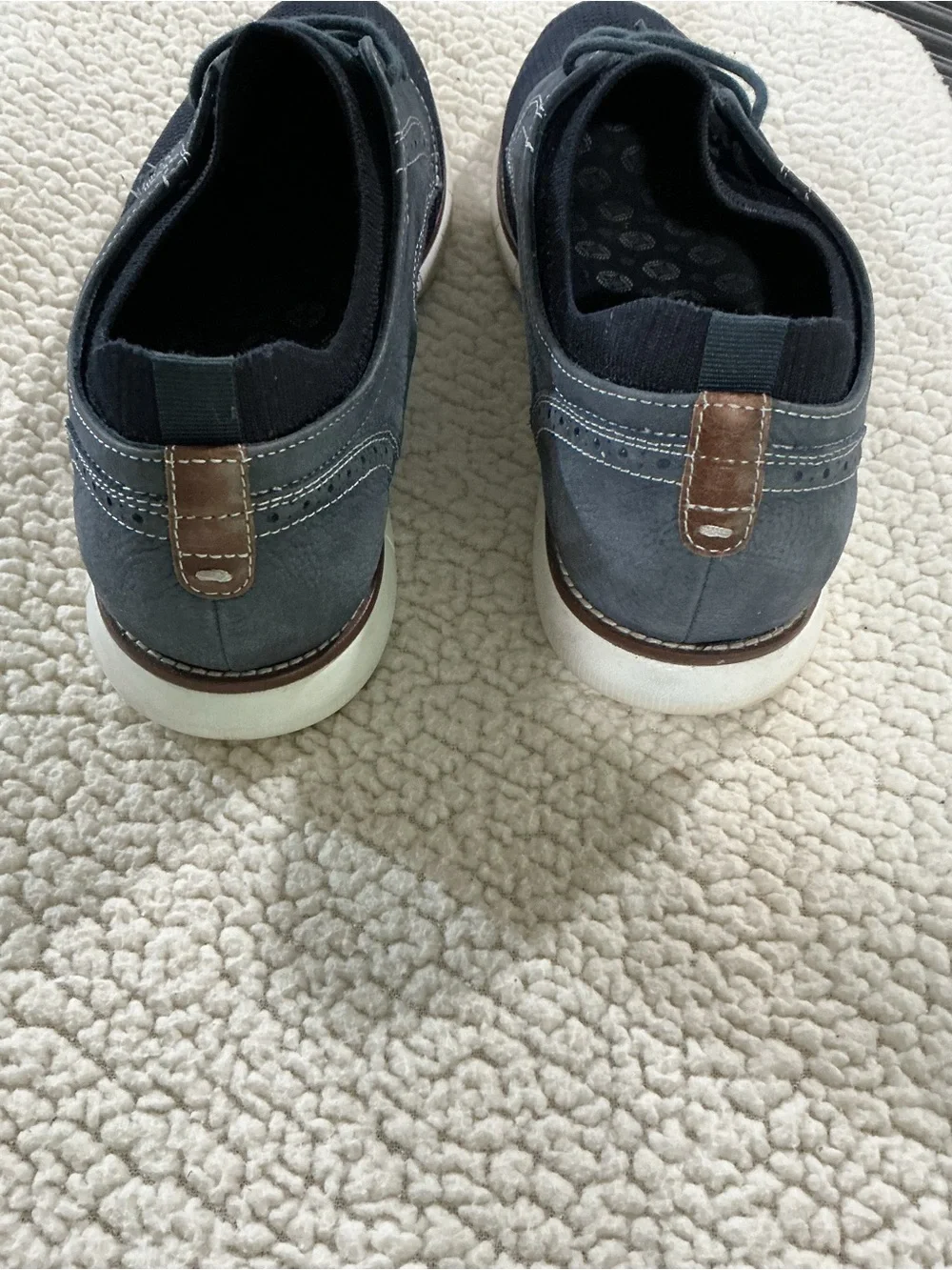 Johnston & Murphy breathable navy